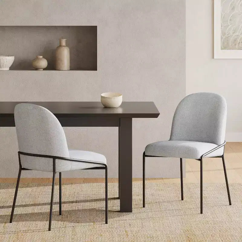 Chaise de salle à manger Aiken moderne en polyester avec cadre en fer (lot de 2)