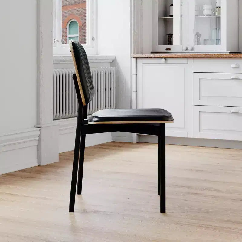 Chaise de salle à manger de ferme, assise et dossier en cuir rembourrés, chaise d'appoint élégante pour cuisine, salle à manger, salon, noir