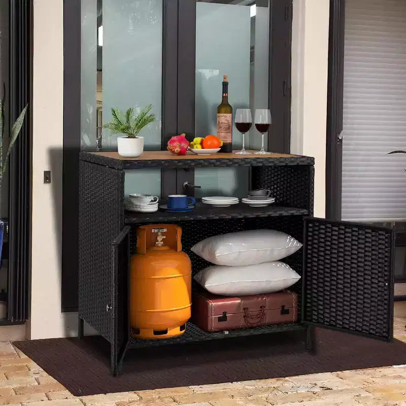 Meuble de rangement d'extérieur en osier avec étagère, table de bar de patio à 2 portes, rotin PE tout temps et acier enduit de poudre, organisateur de rangement de jardin/piscine pour patio