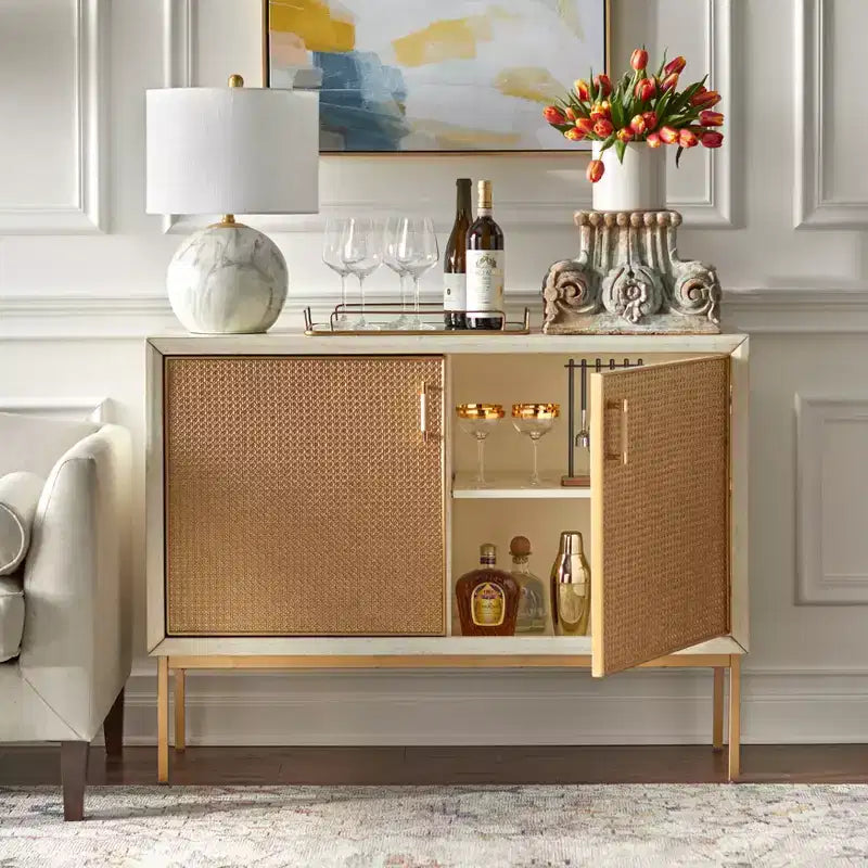 Buffet de porte en rotin Lati blanc antique/naturel : buffet de style glamour, étagères réglables